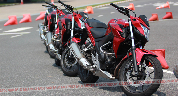 ขับขี่ปลอดภัยมอเตอร์ไซค์ฮอนด้า