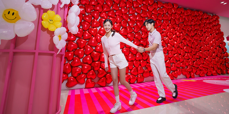 โรบินสันไลฟ์สไตล์ ชวนมาบอกรัก ต้อนรับเทศกาลวาเลนไทน์ เติมทุกโมเมนต์ความเลิฟ ครบทั้ง ช้อป ชิม แชะ เช็กอิน ที่โรบินสันไลฟ์สไตล์ทุกสาขาทั่วประเทศ