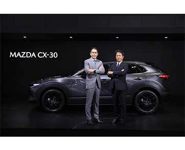 มาสด้าเผยโฉมครั้งแรก CX-30 Carbon Edition สีเทา แมชชีน เกรย์ ออกรถมาสด้าวันนี้รับประกัน 5 ปี ฟรีค่าแรง ฟรีค่าอะไหล่ ฟรีประกันชั้นหนึ่ง