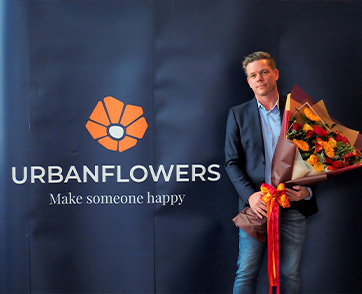 “โยฮันเนส เบิร์กสตรอม” CEO หนุ่มแห่ง “URBANFLOWERS” กับแพสชั่นสุดคูล ผู้ปลุกวงการร้านดอกไม้เดลิเวอรี่ ตอบโจทย์ไลฟ์สไตล์โดนใจคนเมือง