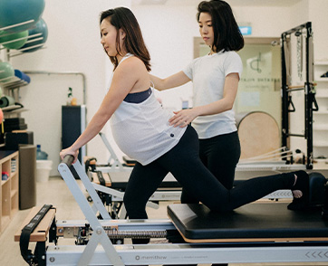 Prenatal Pilates ที่ Breathe Pilates: เสริมสร้างความแข็งแรง ความยืดหยุ่น และสุขภาพที่ดีสำหรับว่าที่คุณแม่