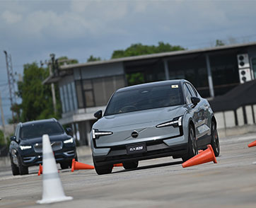 ครั้งแรกในไทย กับหลักสูตรเรียนขับขี่รถไฟฟ้าเต็มรูปแบบ Volvo Electric Vehicle Driving Academy โดยผู้นำด้านความปลอดภัยมาตรฐานวอลโว่ คาร์ ประเทศไทย