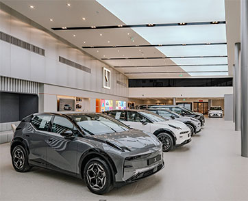 เมโทร กรุ๊ป เปิด ZEEKR Metro Flagship บางนา กม.5  ชูประสบการณ์กว่า 70 ปี เติมเต็มความเชื่อมั่นตลาดรถอีวีไทย