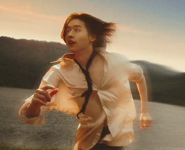 “BILLKIN” ปล่อยอัลบั้มเต็ม “Grow With The Flow” ผ่าน 8 บทเพลง พร้อมปล่อยซิงเกิลใหม่ ที่เขียนเองครั้งแรกในอัลบั้ม ถ่ายทอดเรื่องราวและการเติบโตในวัย 26 