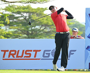 อจลวิชญ์ และ ขวัญนภัช แชมป์แค่เอื้อม รุ่นโอเพ่นควบคลาส เอ ชาย สวิงจูเนียร์ เอเชี่ยน ทัวร์ ที่ระยอง