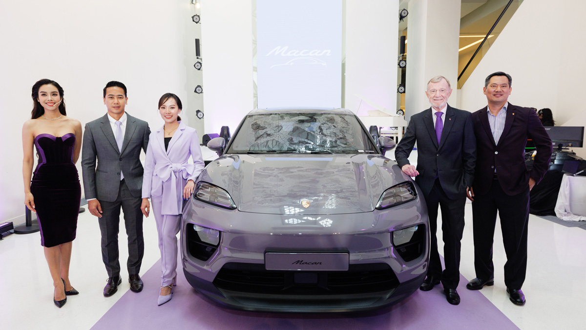 รถยนต์ไฟฟ้าสปอร์ต SUV รุ่นใหม่ล่าสุด Porsche Macan 4 และ Macan Turbo