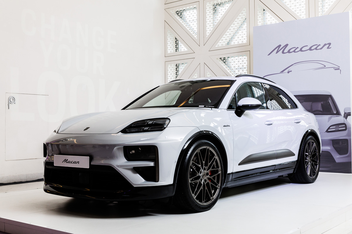 รถยนต์ไฟฟ้าสปอร์ต SUV รุ่นใหม่ล่าสุด Porsche Macan 4 และ Macan Turbo